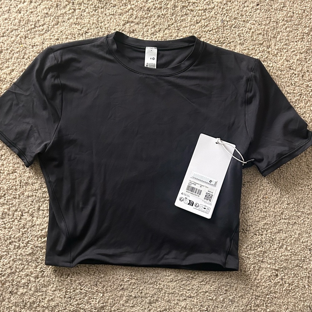 NWT Lululemon Wundermost Crop Tee in Black